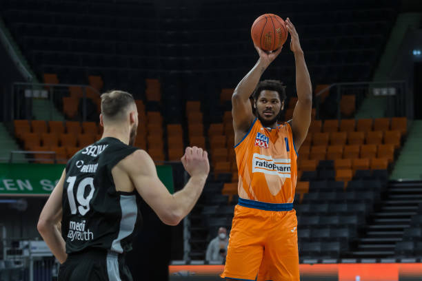 皮亚斯特里 皮亚斯特里