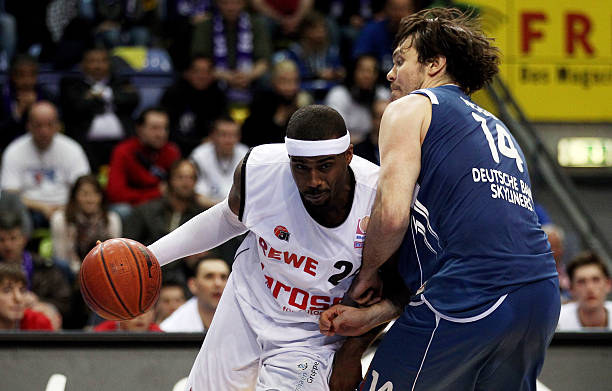 他更多低位 他更多低位