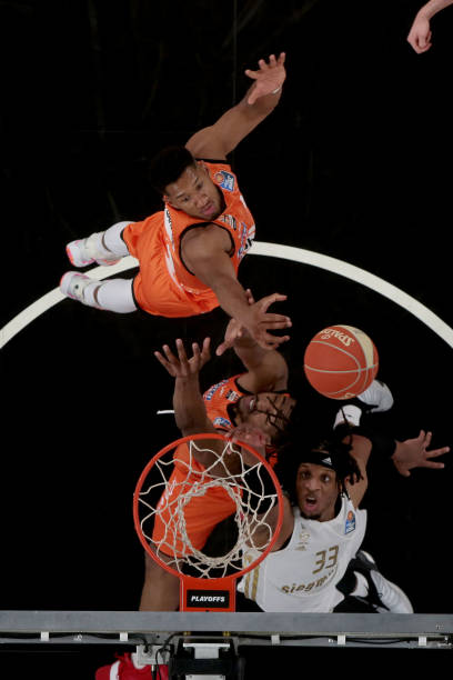 的表现堪称 的表现堪称